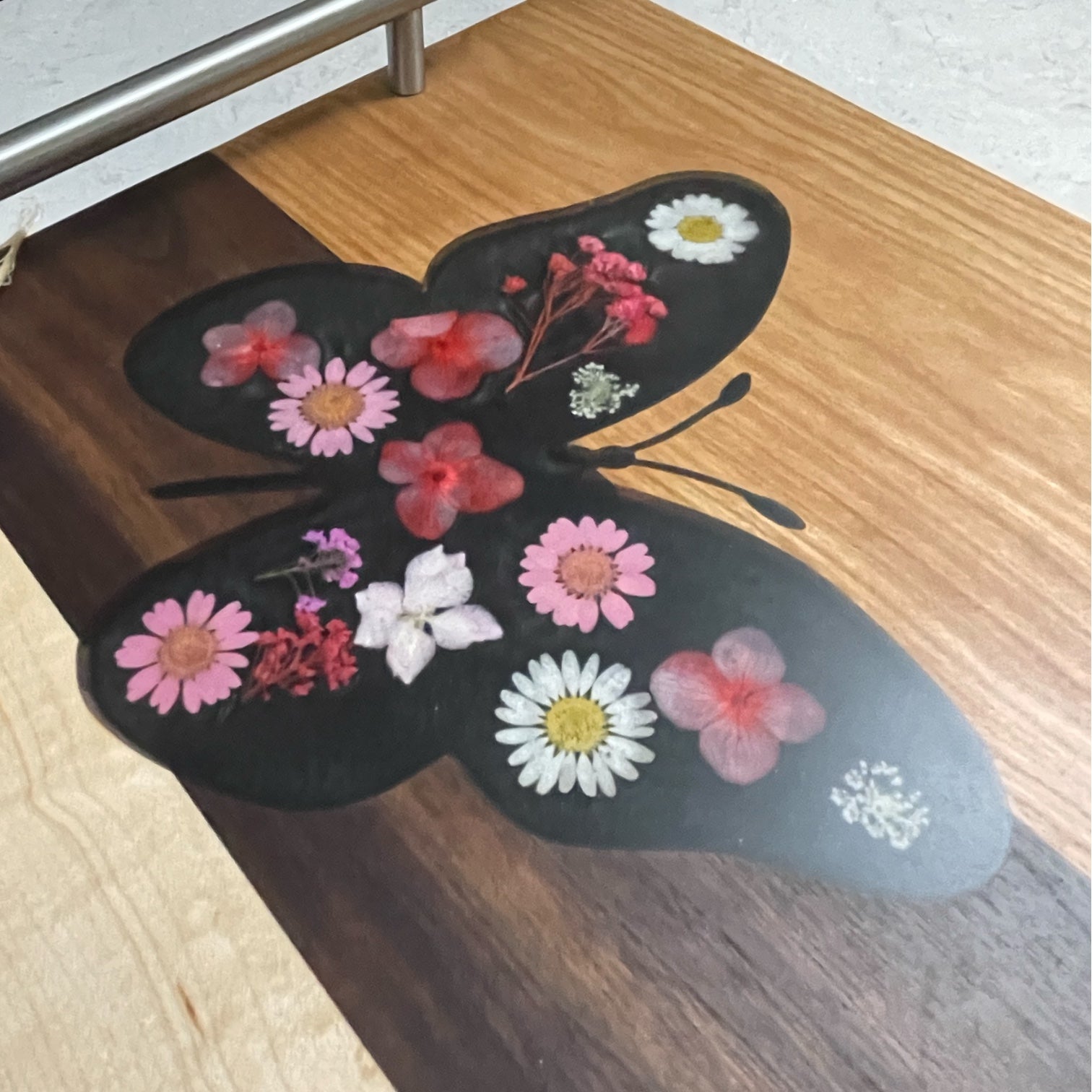 23” Butterfly serving board